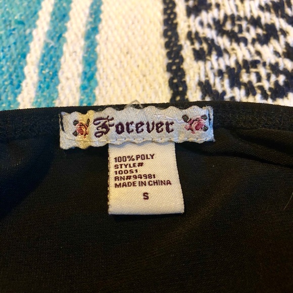 Forever 21 Black Sequin Halter Small 🖤 - Picture 5 of 5